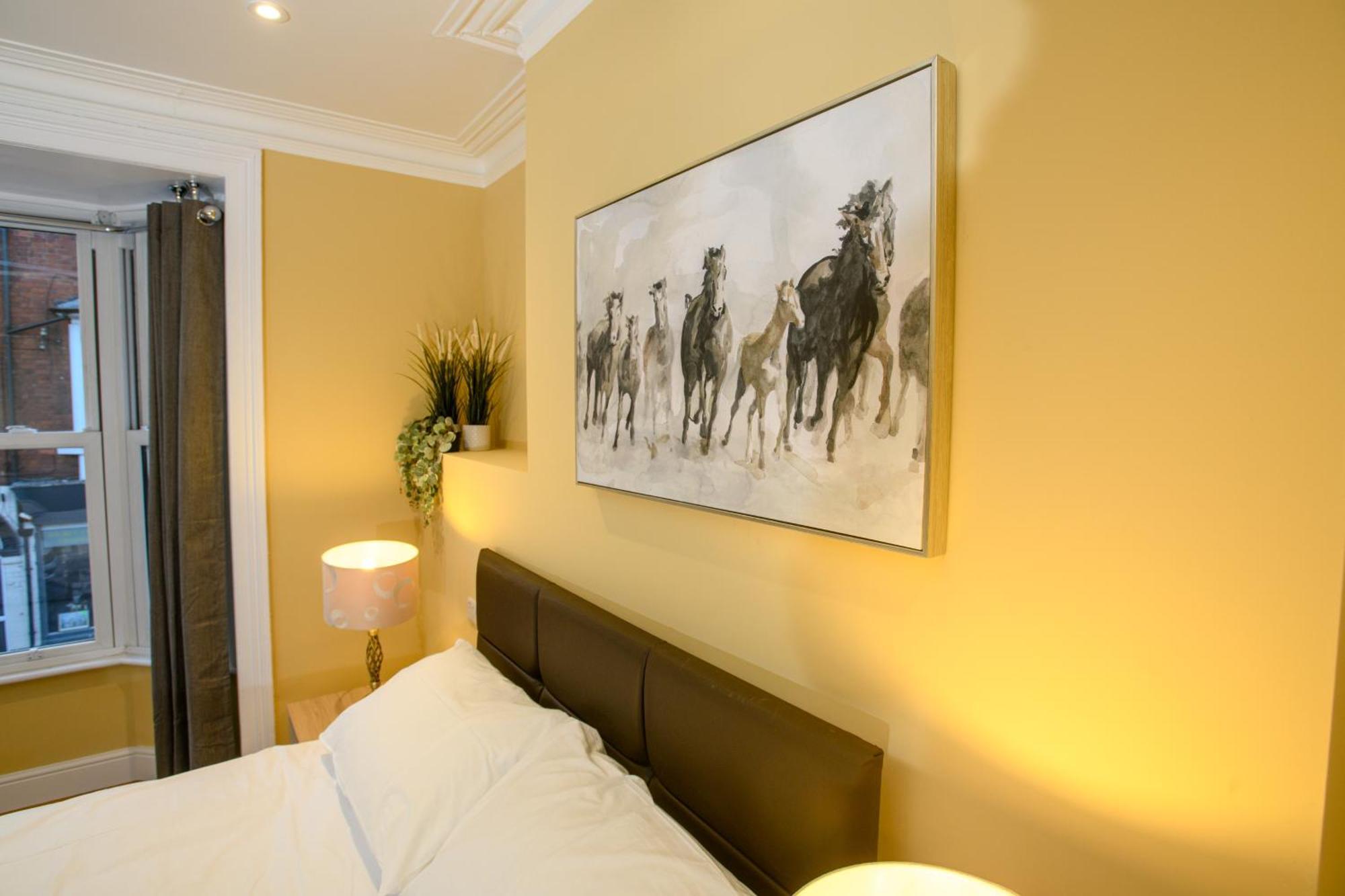 Tavmar Accommodation Линкольн Экстерьер фото